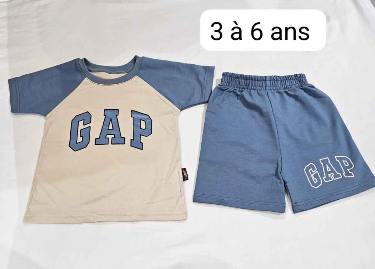 Ensemble short-tee-shirt GAP