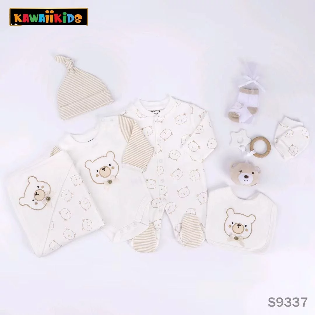 Kit de naissance 8 pièces motif ours avec couverture